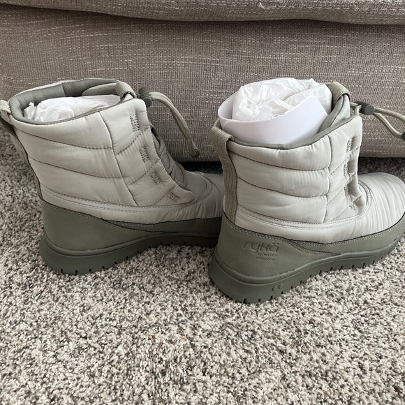 NWT Ryka Solace Green Winter Boot - Picture 4 of 4
